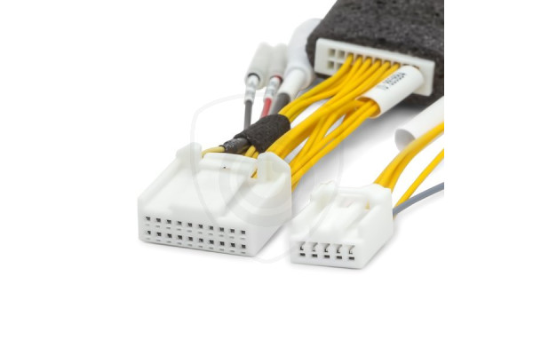 Adapter voor aansluiting van achteruitrijcamera op Toyota GEN5 / GEN6 monitor