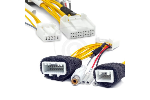 Adapter voor aansluiting van achteruitrijcamera op Toyota GEN5 / GEN6 monitor
