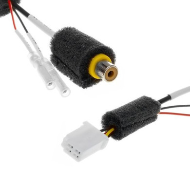 Adapter voor aansluiting van achteruitrijcamera op display Mazda 2006 - 2014 