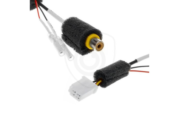 Aansluiting van achteruitrijcamera op originele Mazda-monitor 2006 - 2014 