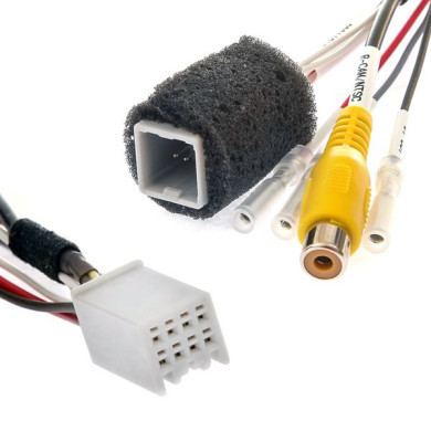 Adapter voor aansluiting van de achteruitrijcamera op de Fiat- en Mitsubishi-monitor 2013 - 2018