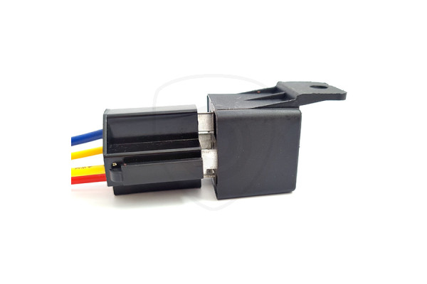 Schakelrelais 12V 40A 4-polig met voet