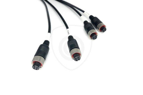 Flexibele vierpolige adapter voor aansluiting van camera’s op een aanhanger of oplegger man / vrouwelijk