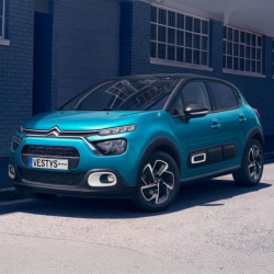 Achteruitrijcamera monteren in de Citroën C3 – stap voor stap